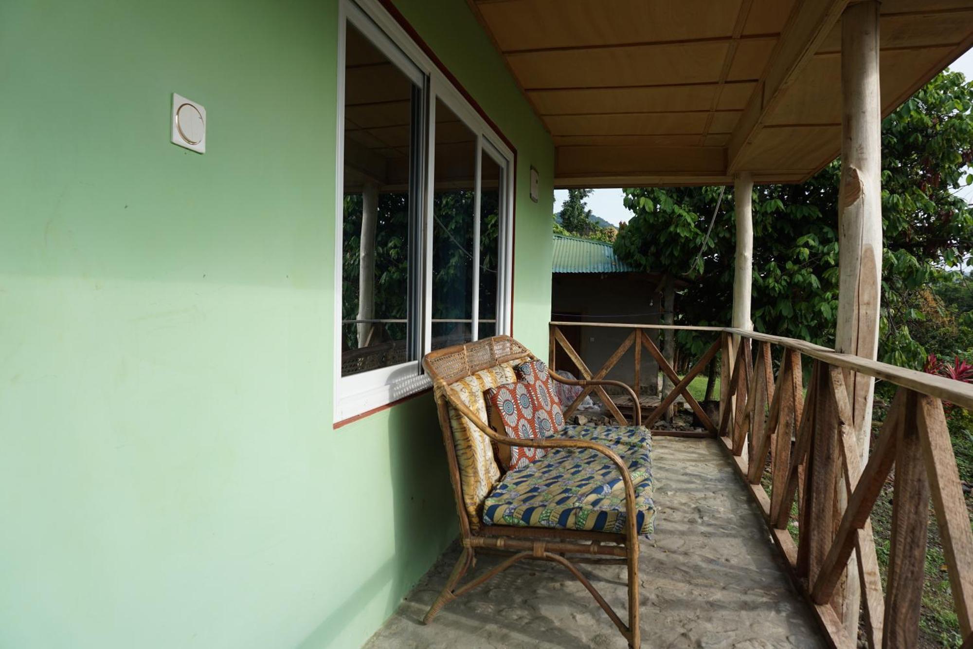 Cocoa Village Guesthouse Obo  Bagian luar foto